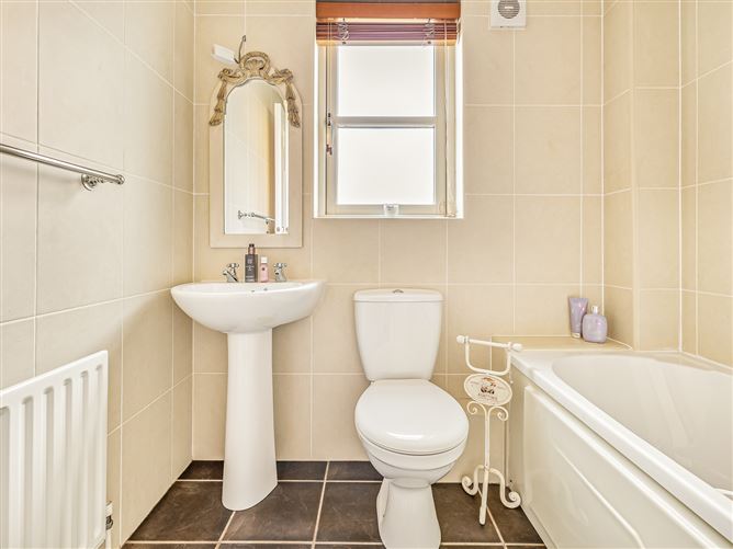 88 The Meadows, Cornelscourt, Newbridge, Kildare