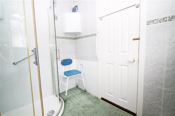 69 Woodlawn Park Grove, Firhouse, Dublin 24