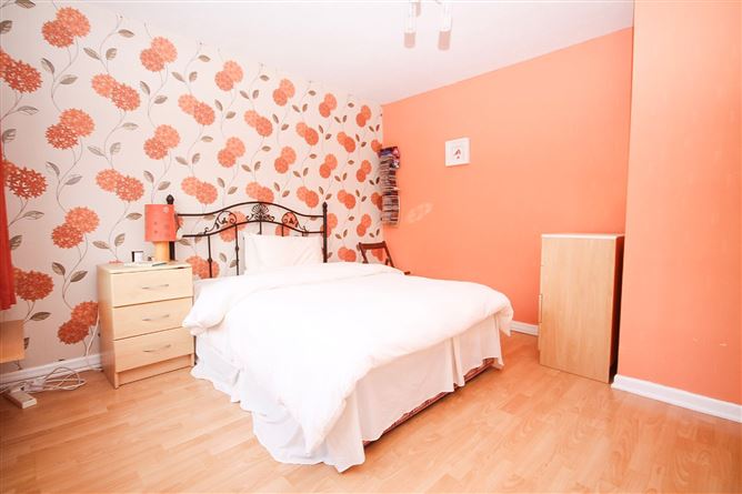 69 Woodlawn Park Grove, Firhouse, Dublin 24