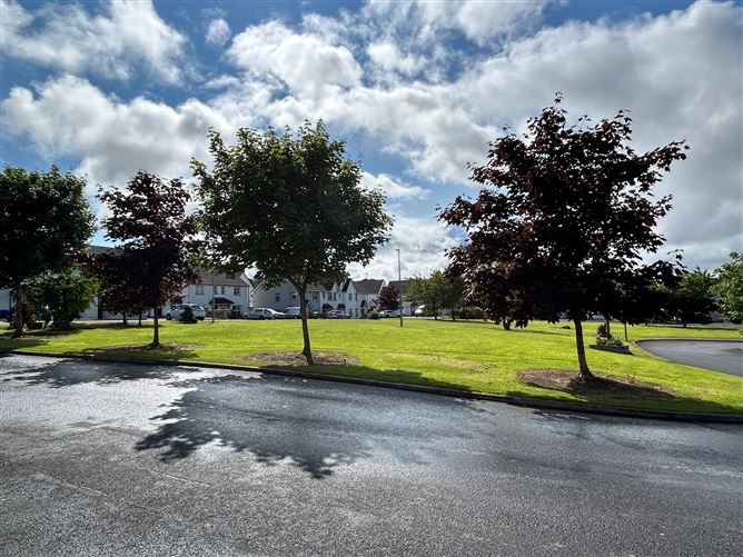 3 Cnoc Cluain , Ballina, Tipperary
