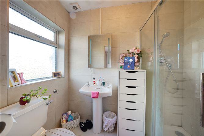 Meadowbank, Bishops Lane, Ballymore Eustace, County Kildare