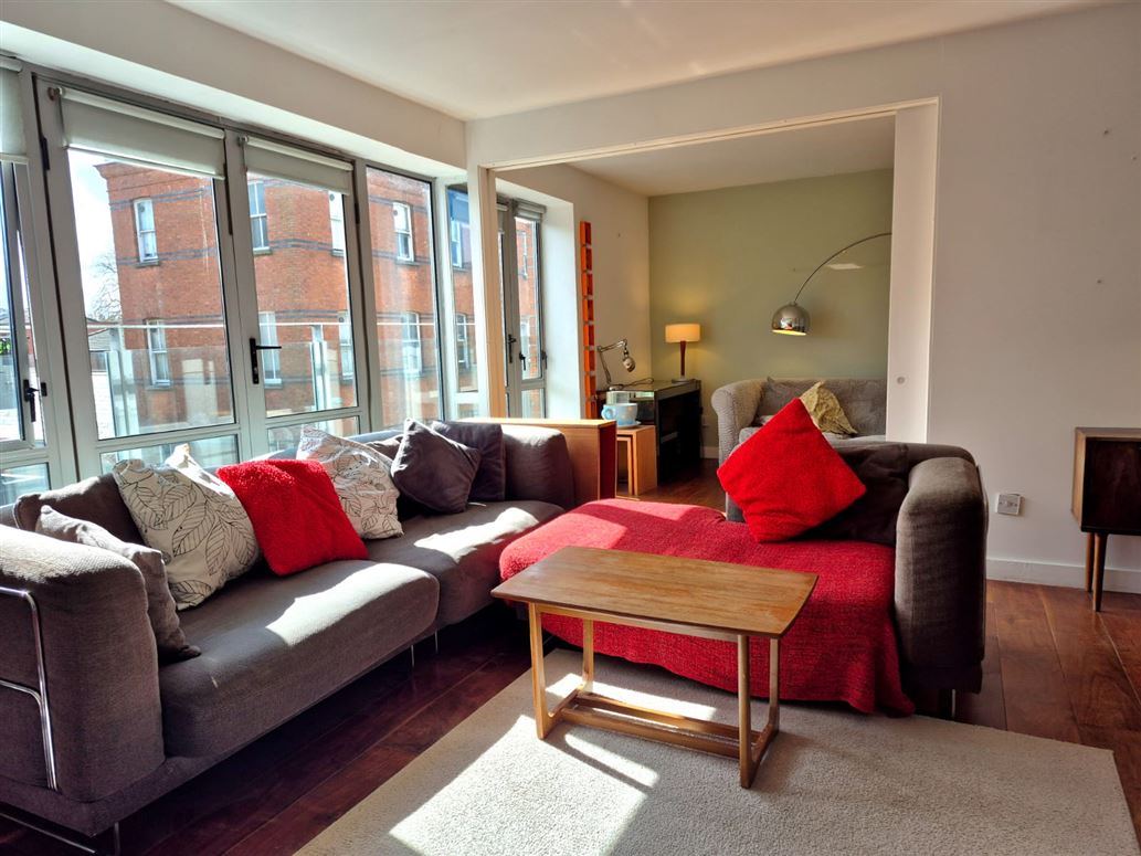 Collins Square, Benburb Street, Stoneybatter,   Dublin 7, D07 P214