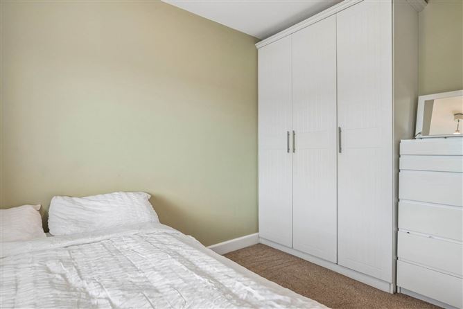 Photo 10 of 19 — 94 Shelbourne Park Apartments, South Lotts Road, Ringsend, Dublin 4
