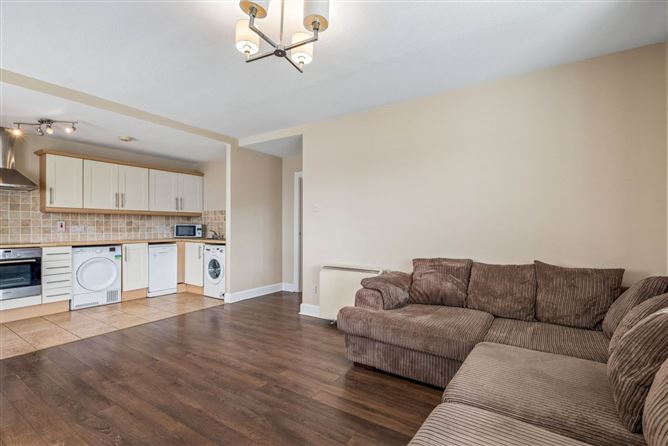 Photo 5 of 19 — 94 Shelbourne Park Apartments, South Lotts Road, Ringsend, Dublin 4