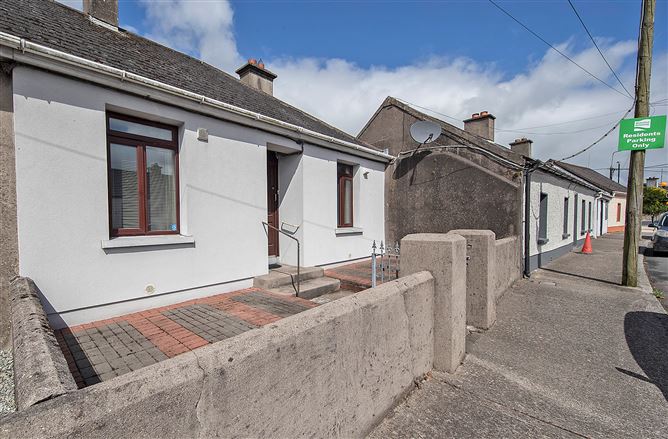 Main image for Sarsfield street, Abbeyside, Dungarvan, Waterford