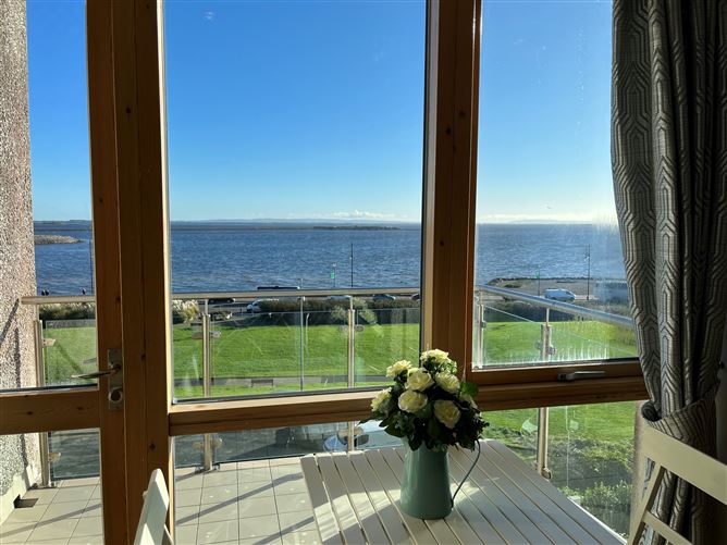 28 Pointe Boise, Salthill, Galway City