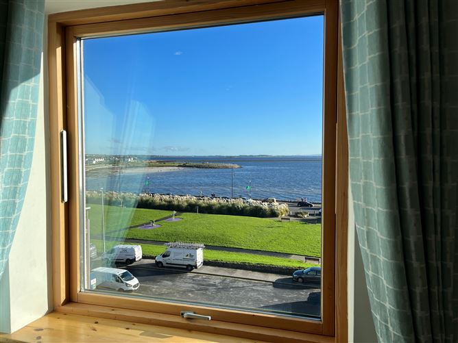 28 Pointe Boise, Salthill, Galway City