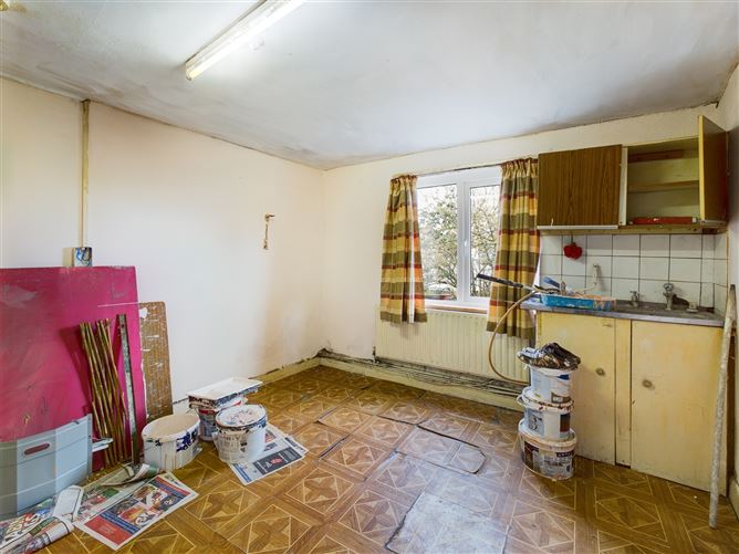 20 Parnell St., Thurles, Co. Tipperary