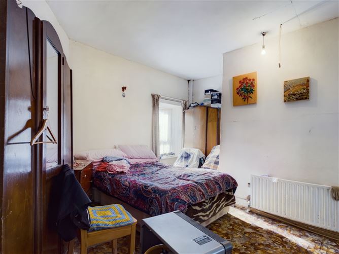 20 Parnell St., Thurles, Co. Tipperary