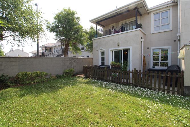 18 Woodland Court, Rush, County Dublin