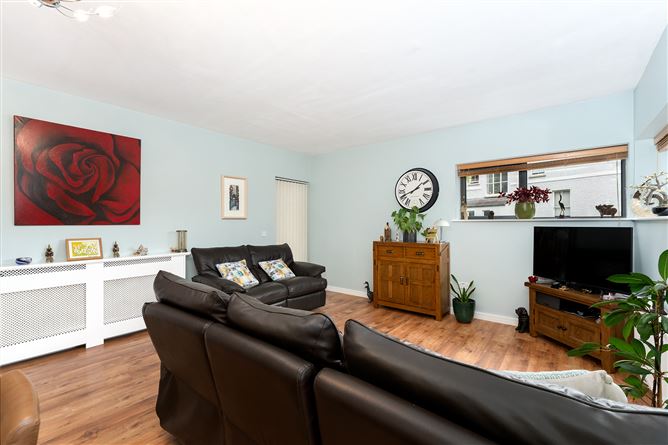 184 Seven Oaks, Sarsfield Road, Inchicore, Dublin 8