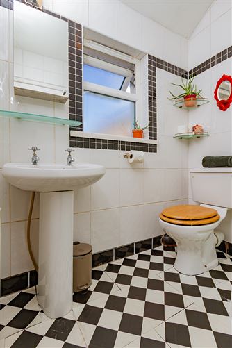 17 Bluebell avenue, Bluebell,   Dublin 12