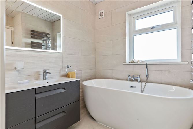 Photo 22 of 27 — No. 77 Woodview, Castlebridge, Wexford