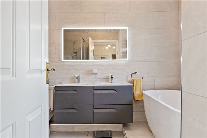 Photo 21 of 27 — No. 77 Woodview, Castlebridge, Wexford