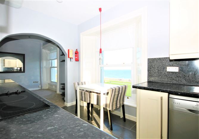 4, Auburn House, 71 Strand Road, Bray, Co. Wicklow