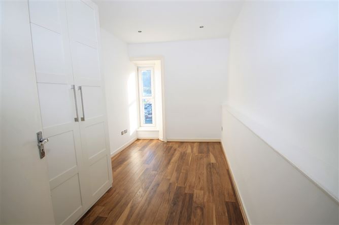 4, Auburn House, 71 Strand Road, Bray, Co. Wicklow