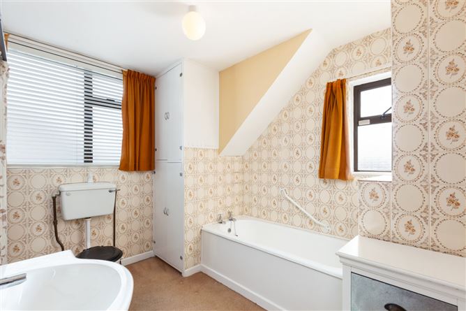 31 Orchardstown Avenue, Rathfarnham, Dublin 14