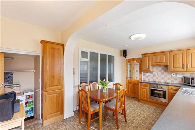 31 Orchardstown Avenue, Rathfarnham, Dublin 14