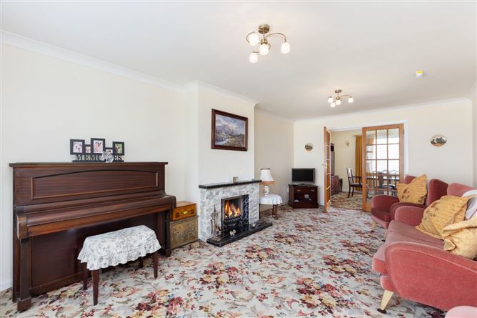 31 Orchardstown Avenue, Rathfarnham, Dublin 14