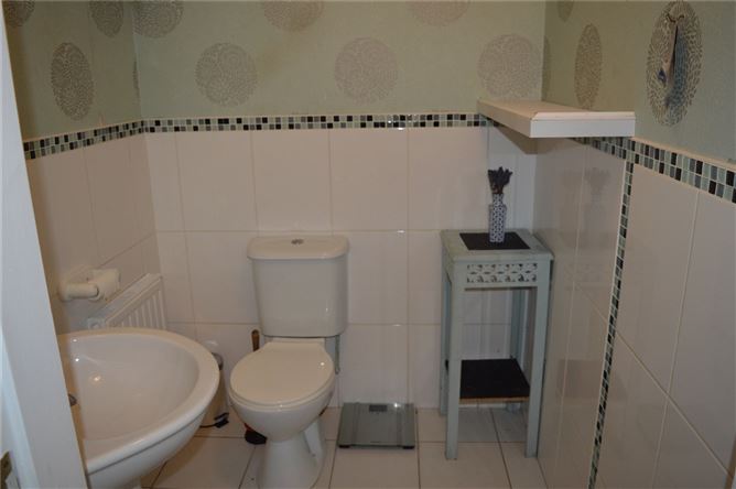 8 Ivy Woods, Kilbeggan, Co. Westmeath