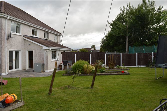 8 Ivy Woods, Kilbeggan, Co. Westmeath