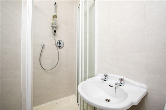 51 Shrewsbury, Donnybrook Castle, Donnybrook,   Dublin 4