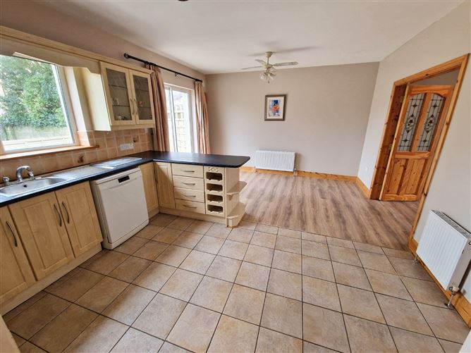 8 The Woods, Cappahard, Ennis, Co. Clare