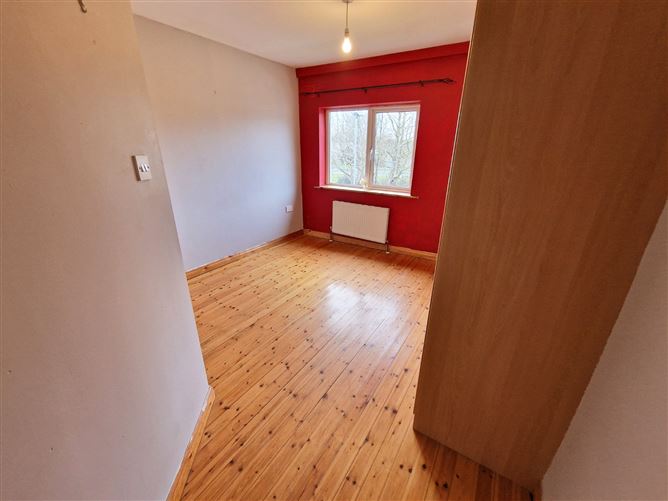 8 The Woods, Cappahard, Ennis, Co. Clare