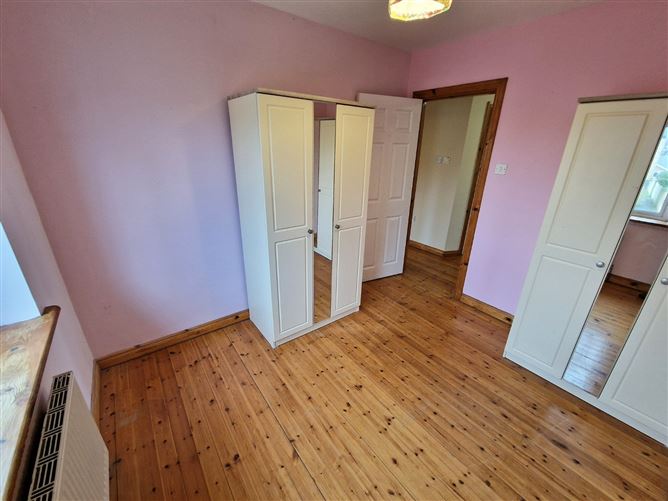 8 The Woods, Cappahard, Ennis, Co. Clare
