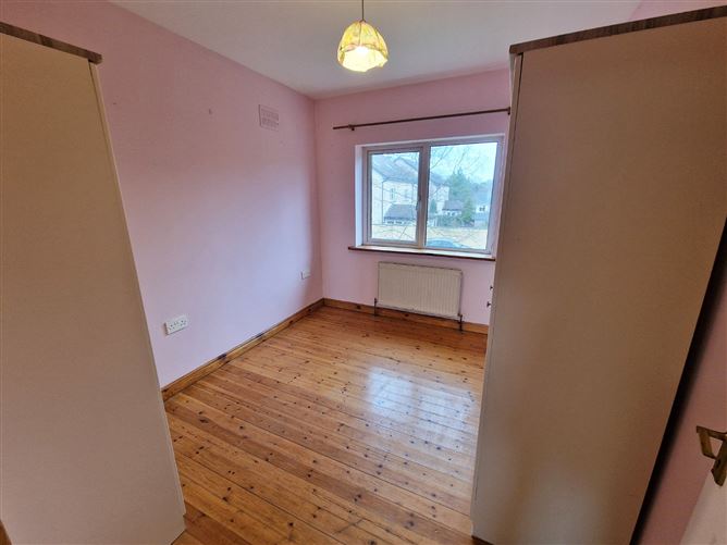 8 The Woods, Cappahard, Ennis, Co. Clare