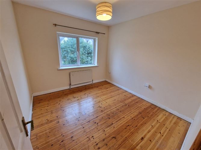 8 The Woods, Cappahard, Ennis, Co. Clare