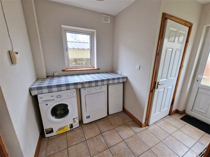 8 The Woods, Cappahard, Ennis, Co. Clare
