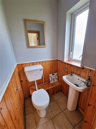 8 The Woods, Cappahard, Ennis, Co. Clare