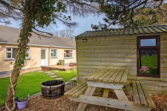 Breaghwy Hill Lodge, Ballinfull, Co. Sligo