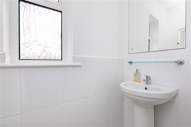 Breaghwy Hill Lodge, Ballinfull, Co. Sligo