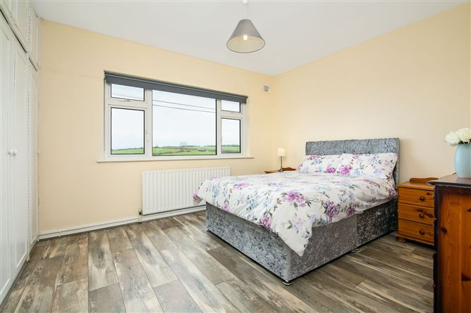 Breaghwy Hill Lodge, Ballinfull, Co. Sligo