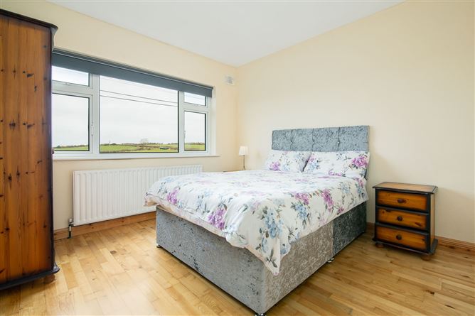 Breaghwy Hill Lodge, Ballinfull, Co. Sligo