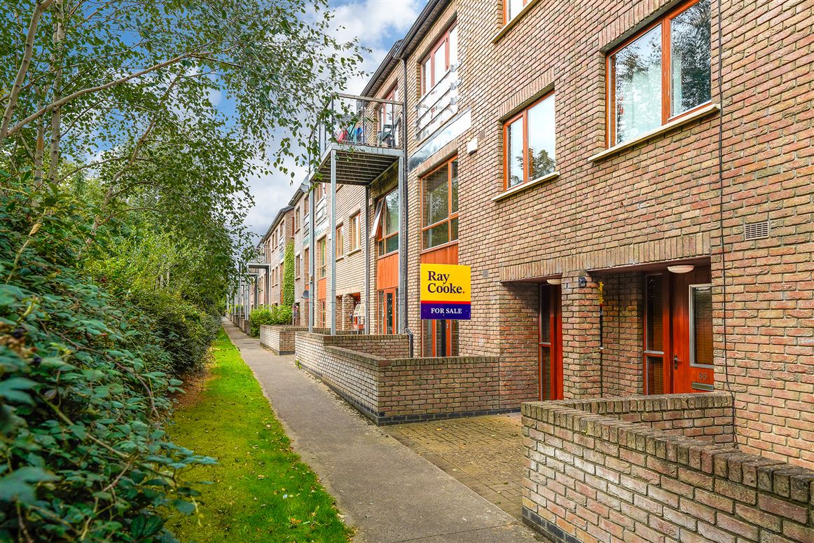 69 Hunters Green, Ballycullen, Dublin 24