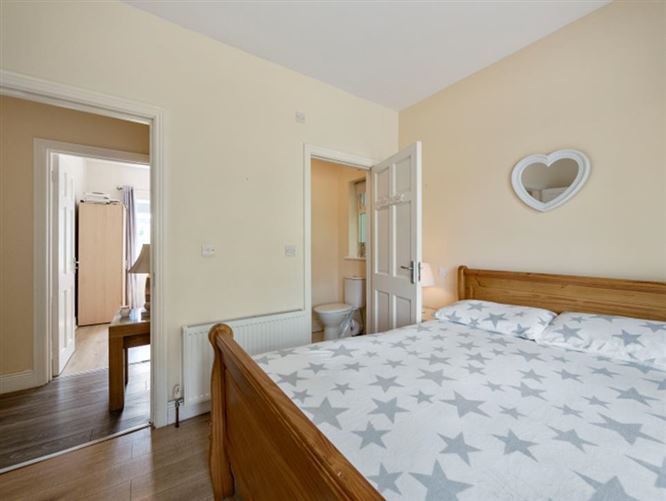 Shelly's Lodge, Ballyoughna, Ballygarrett, Wexford