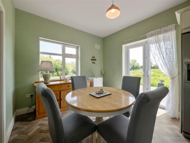 Shelly's Lodge, Ballyoughna, Ballygarrett, Wexford