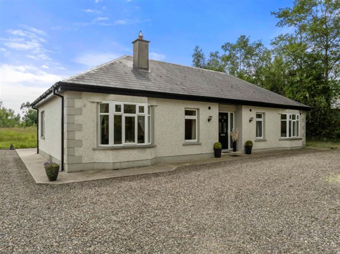 Shelly's Lodge, Ballyoughna, Ballygarrett, Wexford