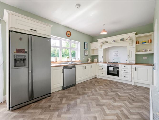 Shelly's Lodge, Ballyoughna, Ballygarrett, Wexford