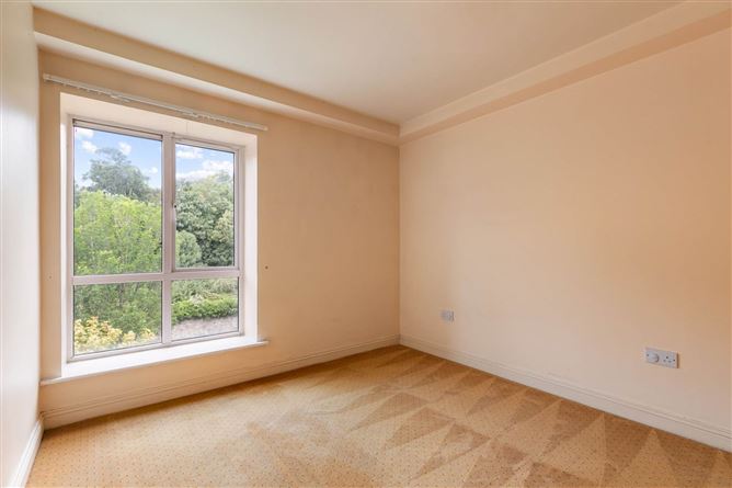 Apt 65, Phoenix, Riverpark Apartments, Conyngham Road, Dublin 8, County Dublin