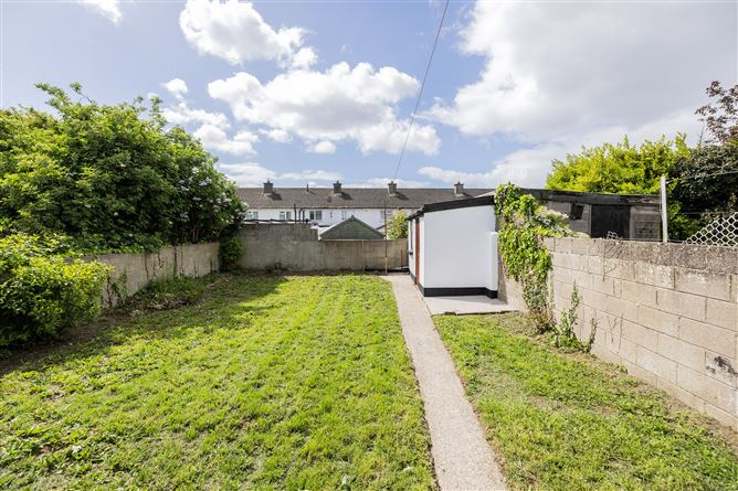 https://photos-a.propertyimages.ie/media/6/1/0/4999016/37cea314-0680-49a0-a1ed-2586869ff6ee_l.jpg
