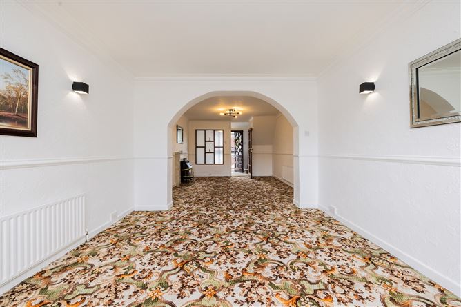 https://photos-a.propertyimages.ie/media/6/1/0/4999016/37cea314-0680-49a0-a1ed-2586869ff6ee_l.jpg