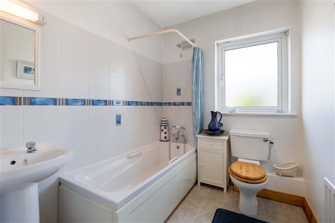 Photo 21 of 29 — 21 De Lacy Crescent, Trim, Co. Meath