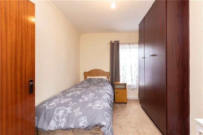 9 Wolfe Tone Street, Cavan