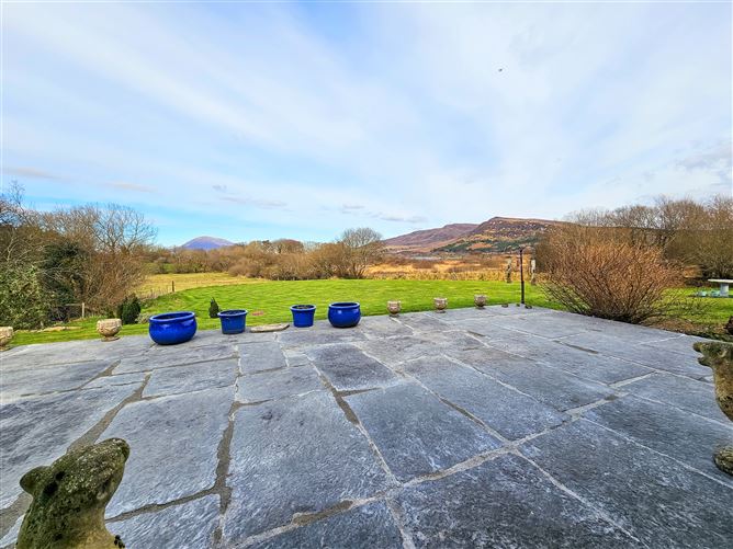 "Sliabh Loch", Glenisland , Castlebar, Mayo