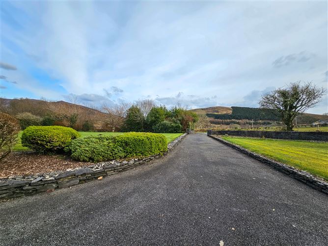 "Sliabh Loch", Glenisland , Castlebar, Mayo