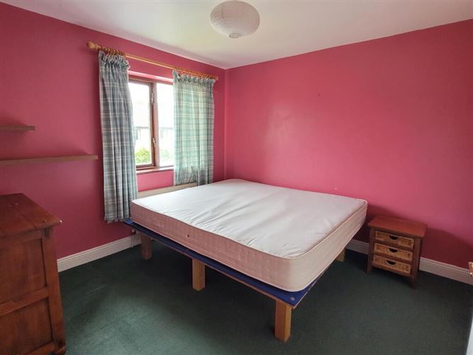4 Esker Drive, Ardkeen Village, Waterford City, Waterford